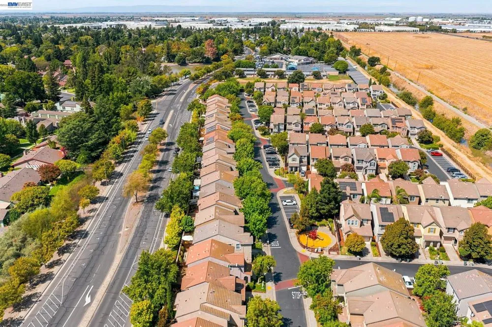 2401 Coffeeberry Road West Sacramento, CA 95691