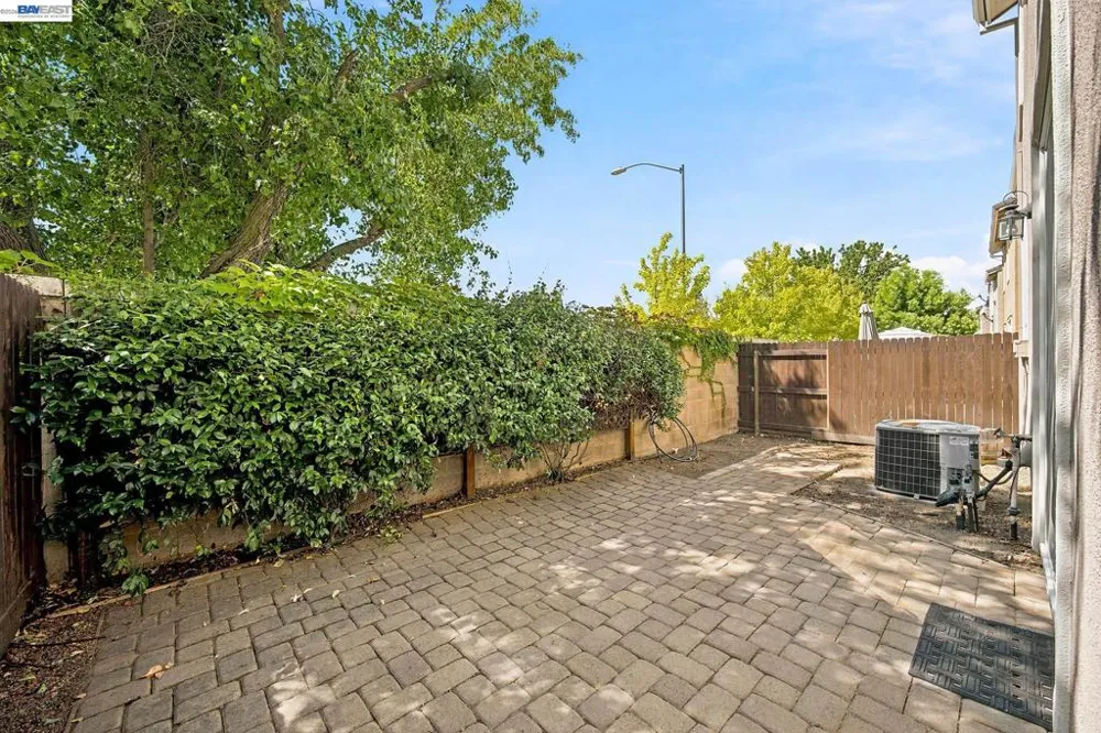 2401 Coffeeberry Road West Sacramento, CA 95691