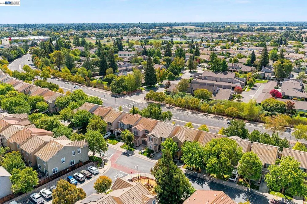 2401 Coffeeberry Road West Sacramento, CA 95691