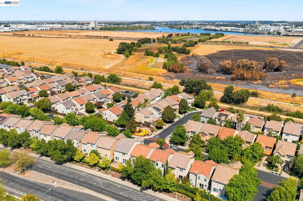 2401 Coffeeberry Road West Sacramento, CA 95691