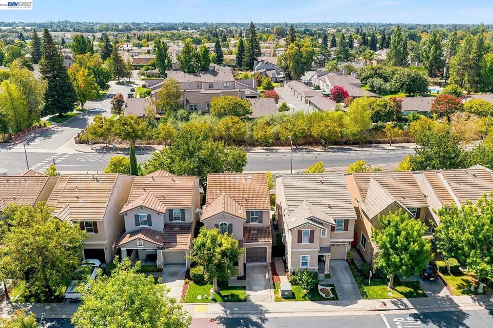 2401 Coffeeberry Road West Sacramento, CA 95691