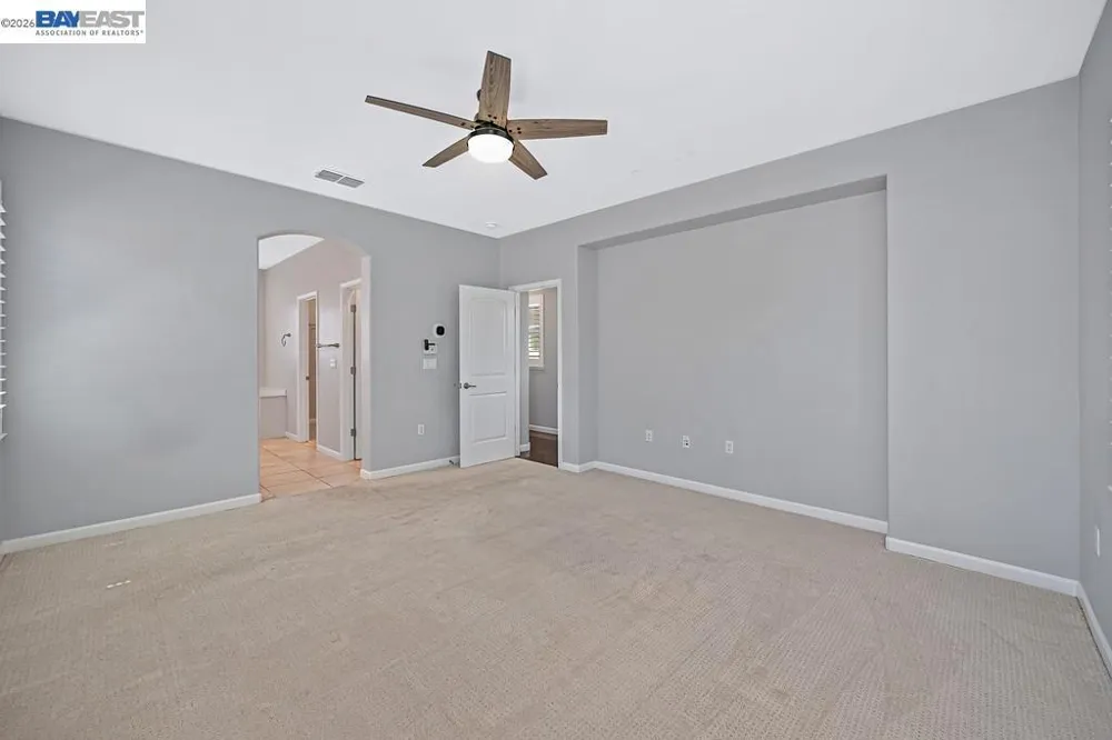 724 Topiary Ln Mountain House, CA 95391