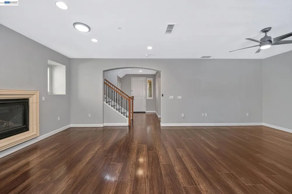 724 Topiary Ln Mountain House, CA 95391