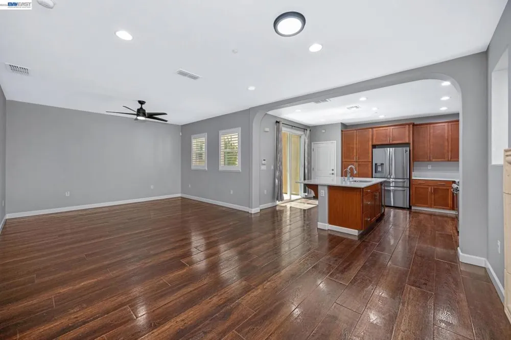 724 Topiary Ln Mountain House, CA 95391