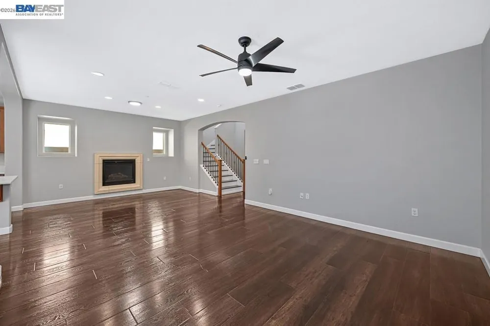 724 Topiary Ln Mountain House, CA 95391