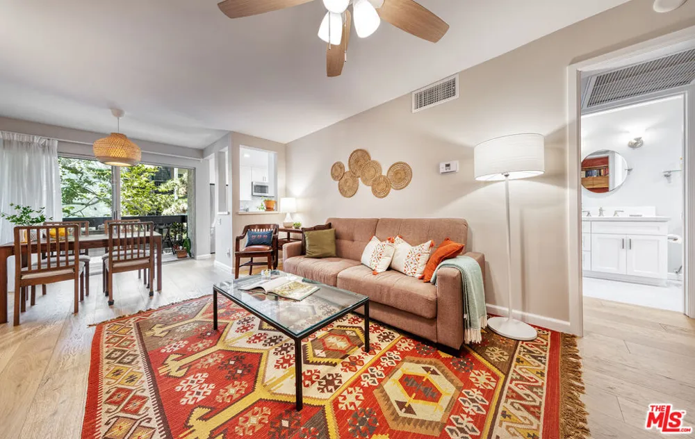 8207 Summertime Lane Culver City, CA 90230