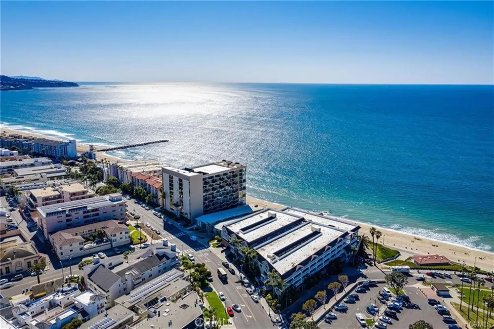 531 Esplanade #909 Redondo Beach, CA 90277