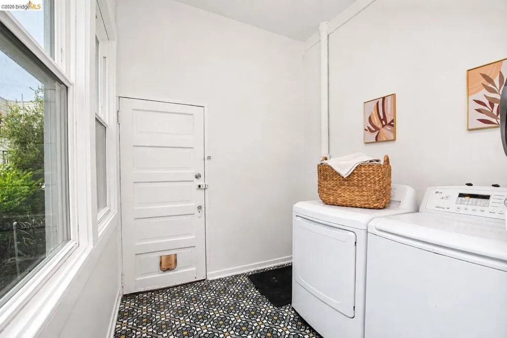 856 York Street San Francisco, CA 94110