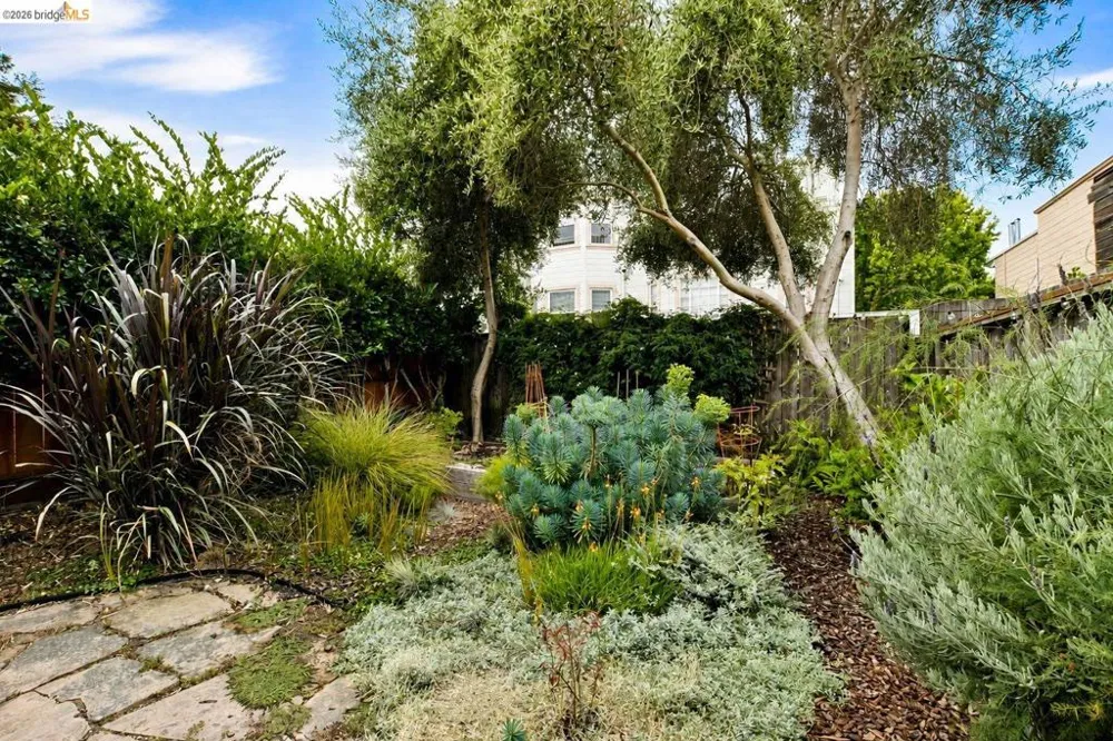 856 York Street San Francisco, CA 94110