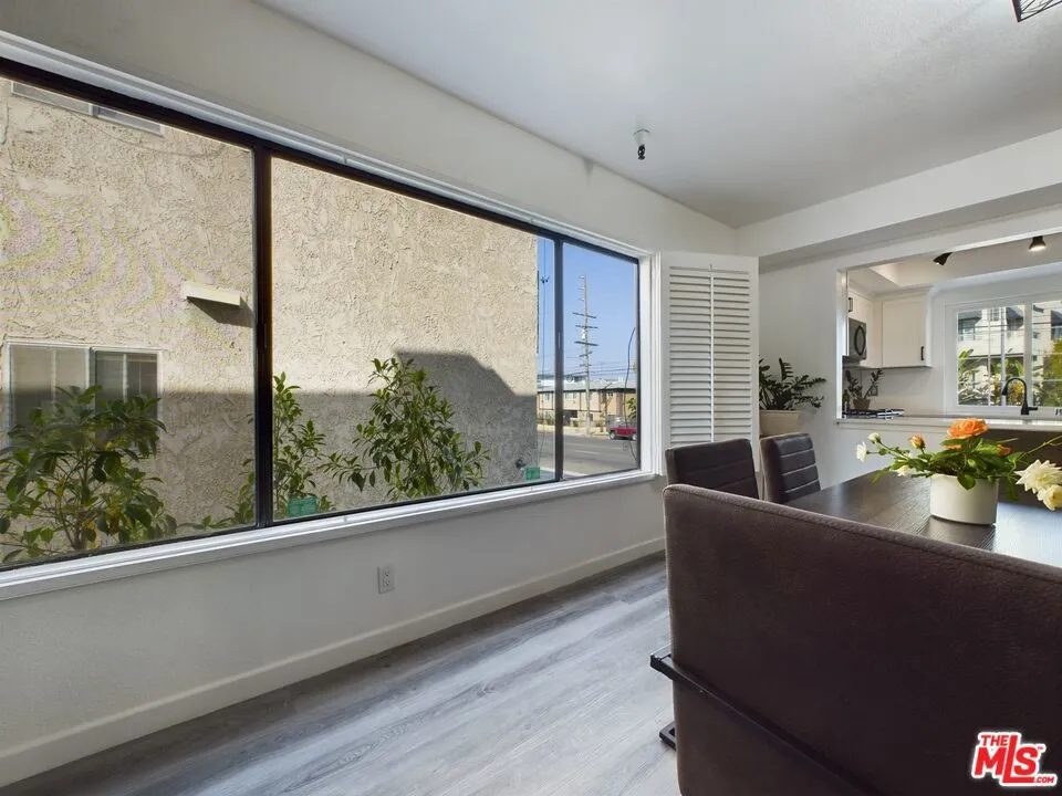 4551 Kester Avenue #1 Sherman Oaks, CA 91403