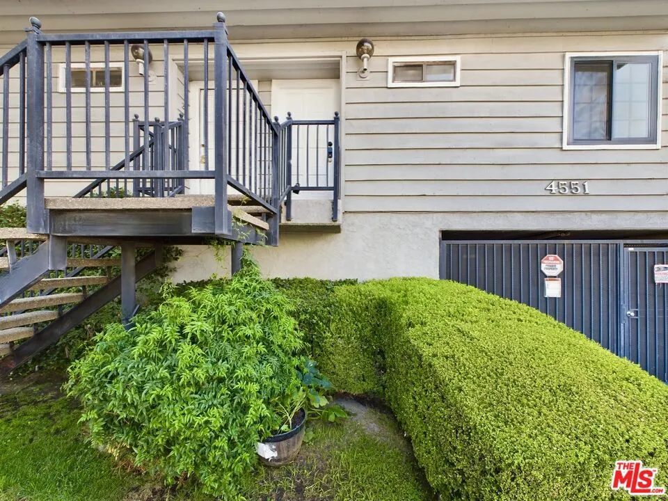 4551 Kester Avenue #1 Sherman Oaks, CA 91403