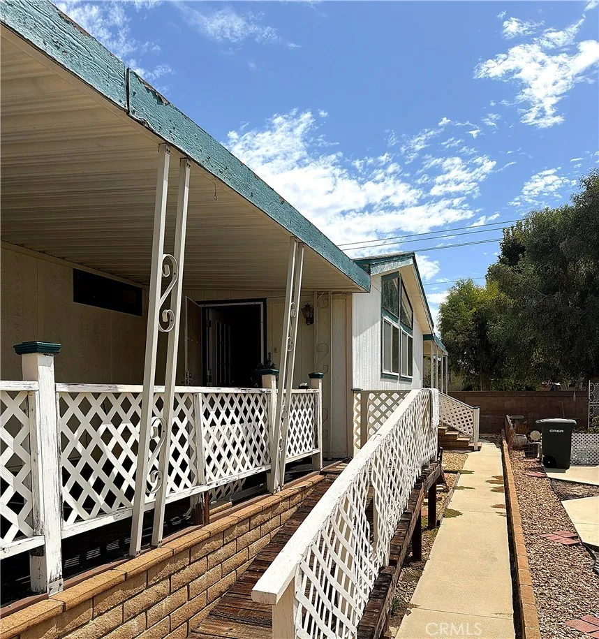 1378 Bishop Hemet, CA 92545