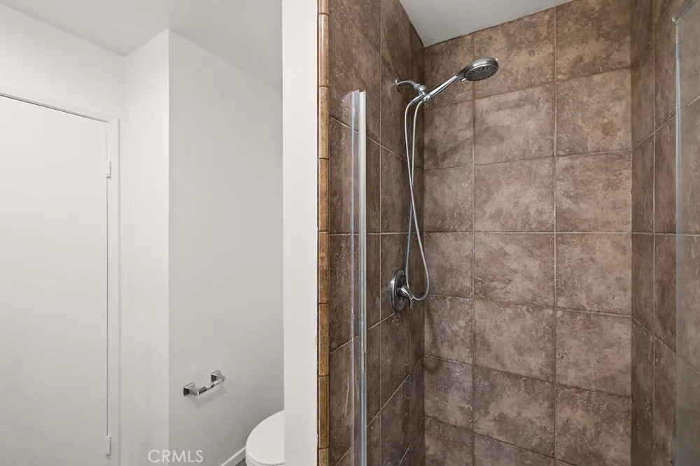 4716 Park Granada #198 Calabasas, CA 91302