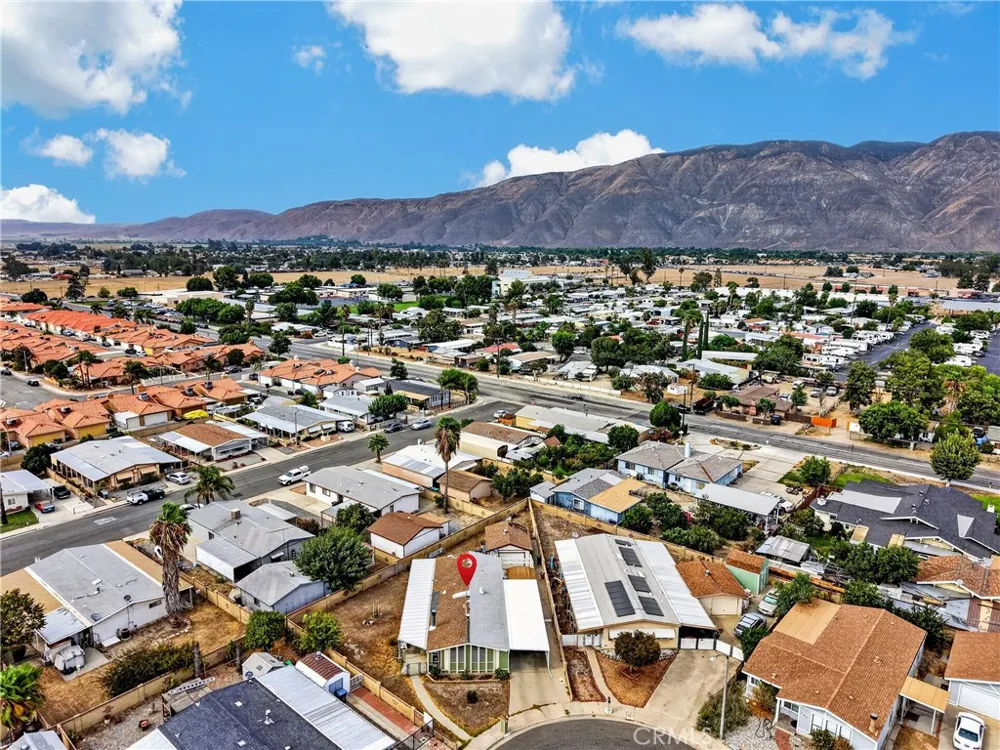 209 Flora vista Street San Jacinto, CA 92582