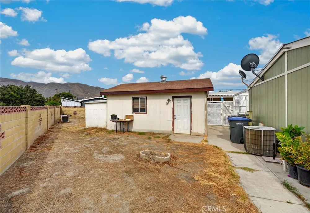 209 Flora vista Street San Jacinto, CA 92582