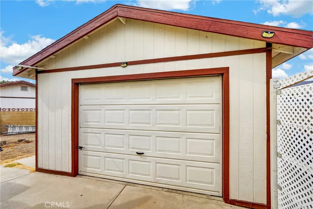 209 Flora vista Street San Jacinto, CA 92582