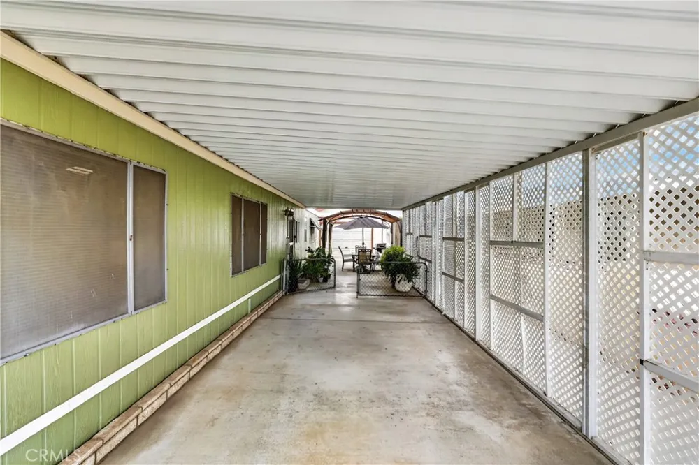 209 Flora vista Street San Jacinto, CA 92582