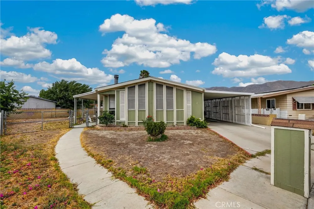 209 Flora vista Street San Jacinto, CA 92582