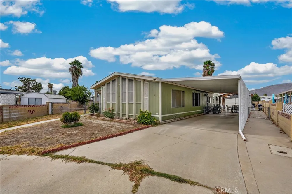209 Flora vista Street San Jacinto, CA 92582