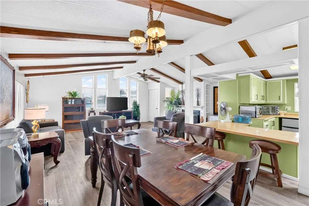 209 Flora vista Street San Jacinto, CA 92582