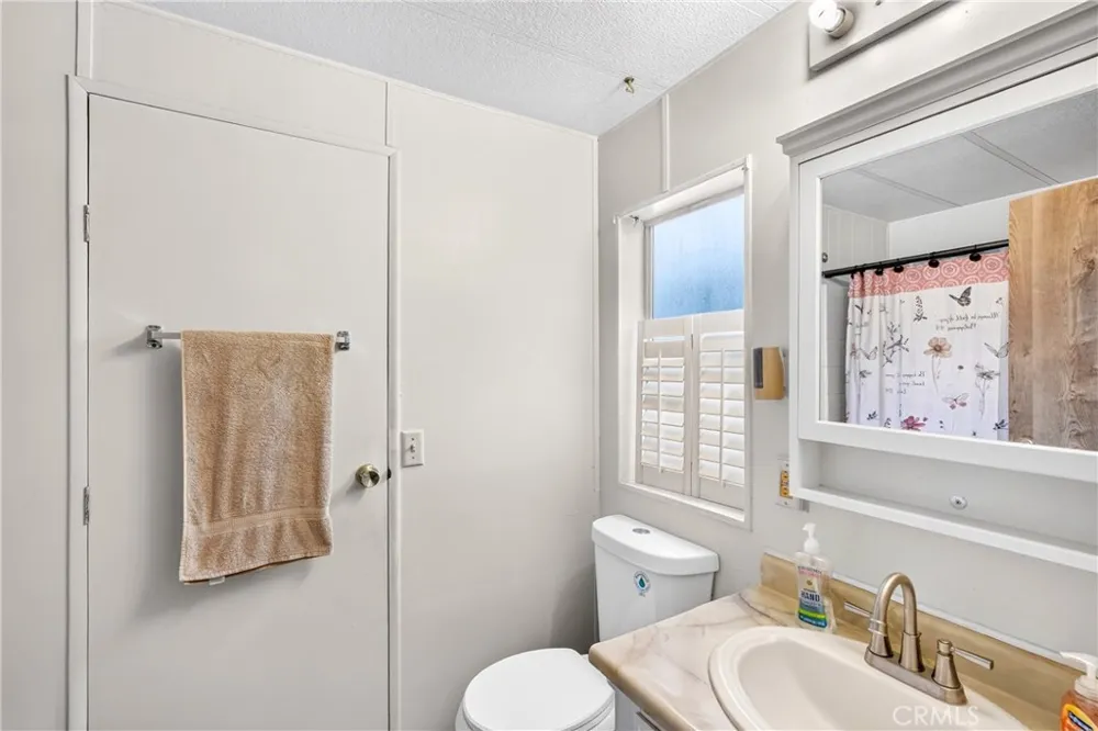 209 Flora vista Street San Jacinto, CA 92582