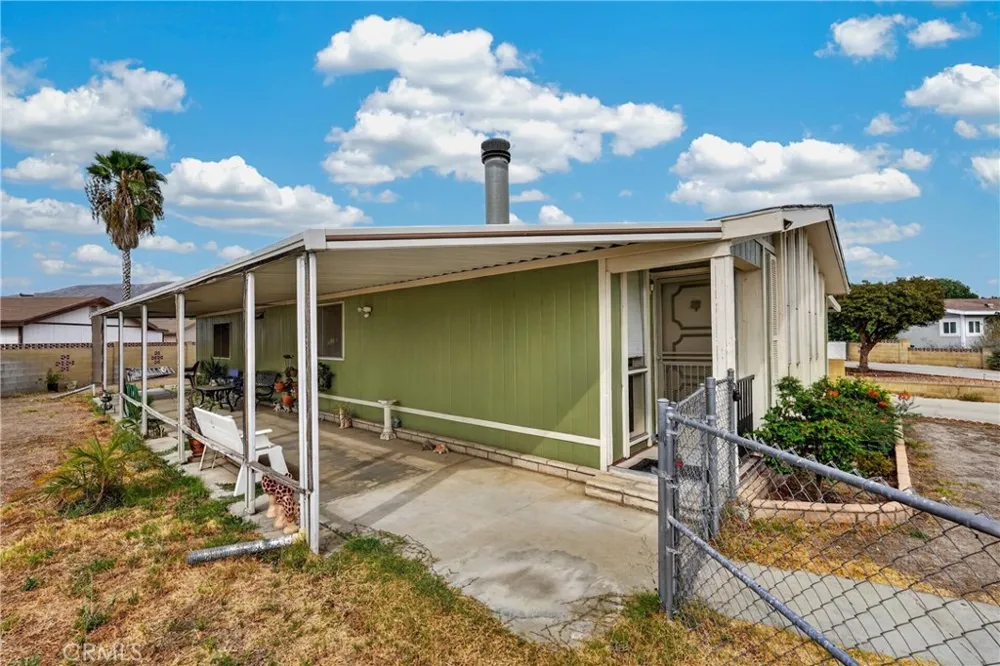 209 Flora vista Street San Jacinto, CA 92582
