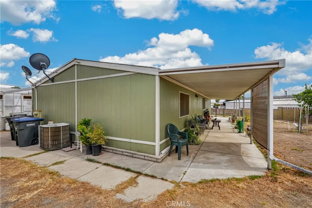 209 Flora vista Street San Jacinto, CA 92582