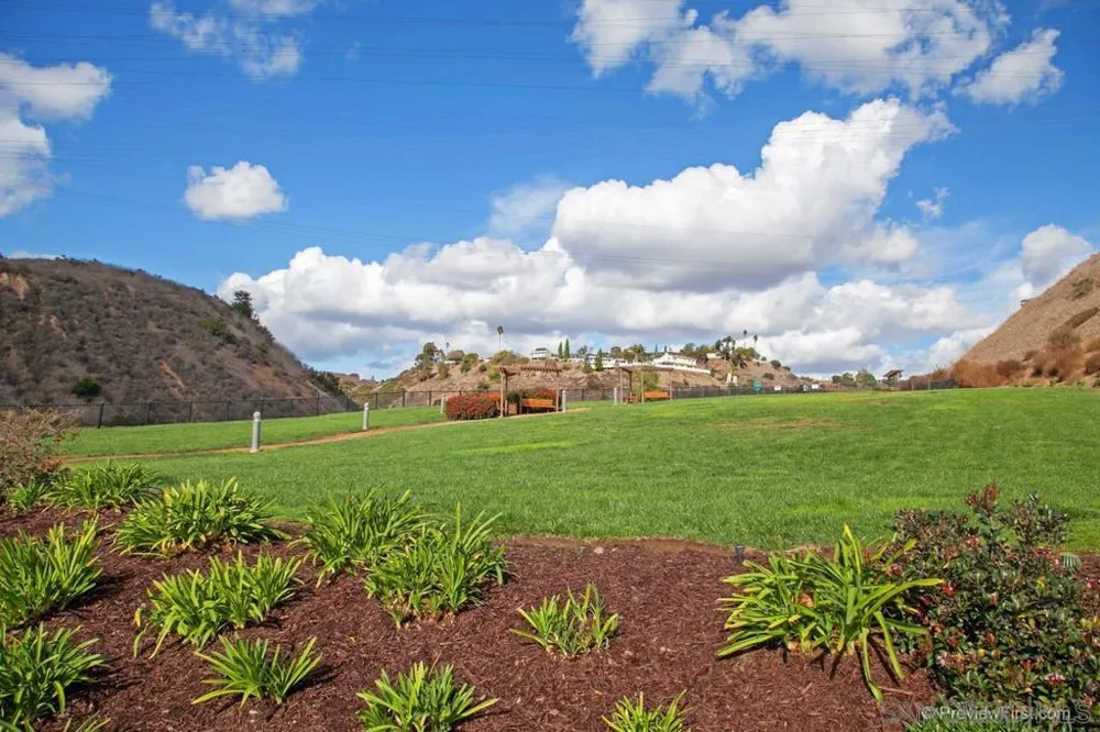 2733 Piantino Circle San Diego, CA 92108