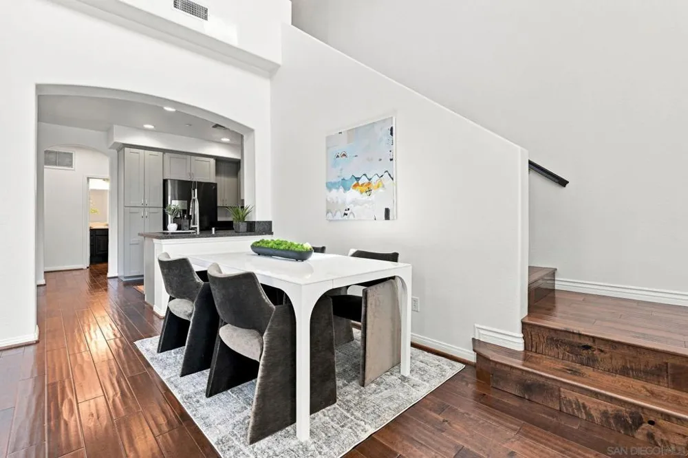2733 Piantino Circle San Diego, CA 92108