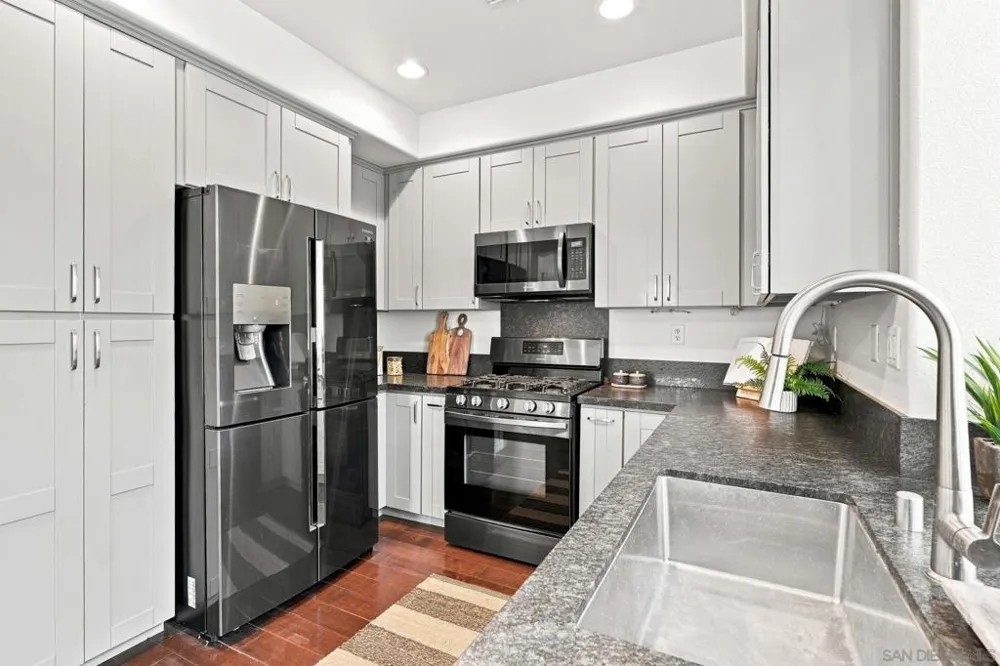 2733 Piantino Circle San Diego, CA 92108