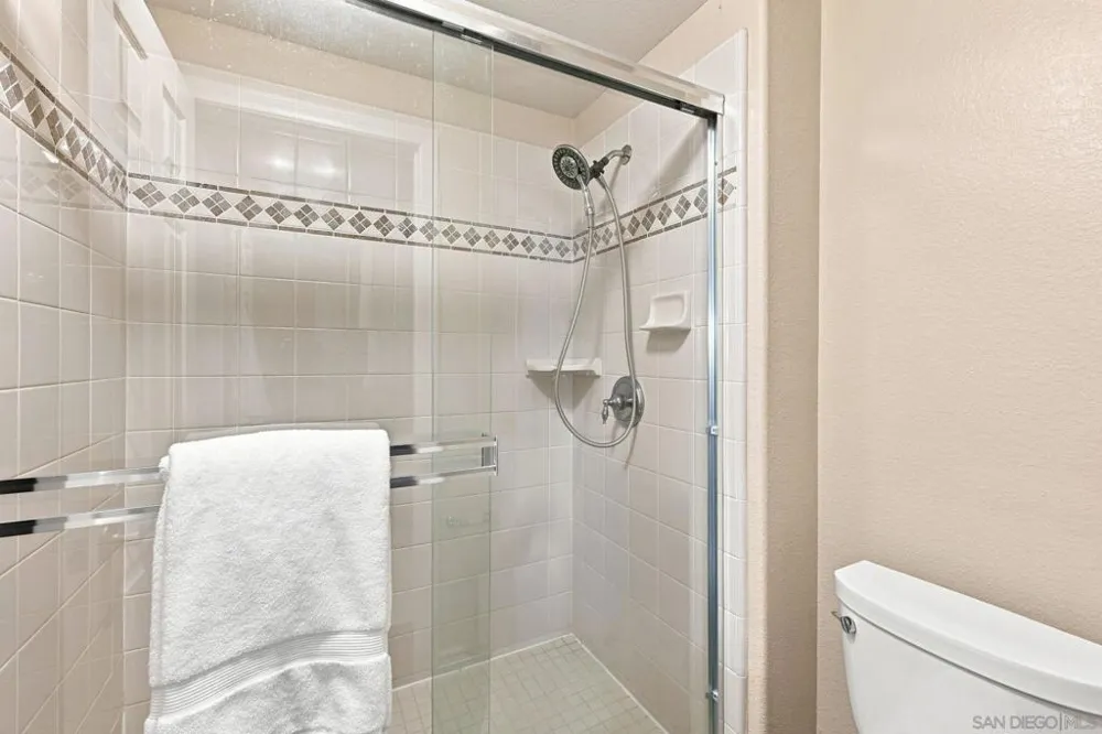 2733 Piantino Circle San Diego, CA 92108