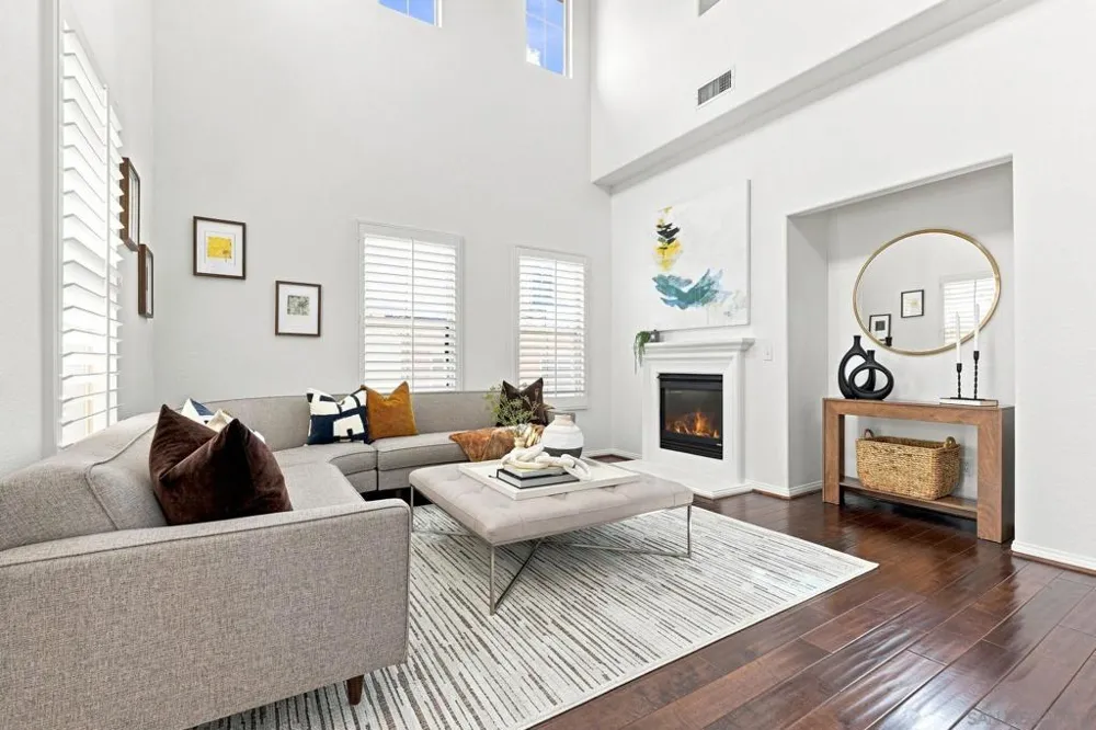 2733 Piantino Circle San Diego, CA 92108