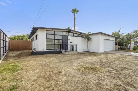 3515 Moccasin Ave