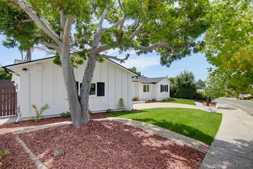 6183 Rockhurst San Diego, CA 92120