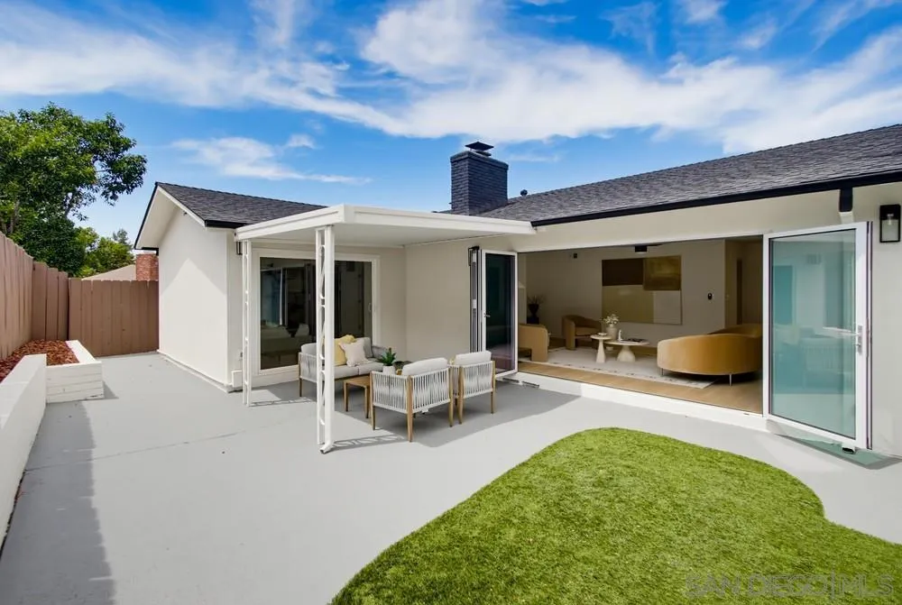 6183 Rockhurst San Diego, CA 92120