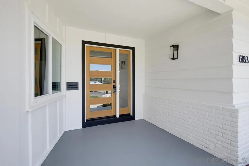 6183 Rockhurst San Diego, CA 92120