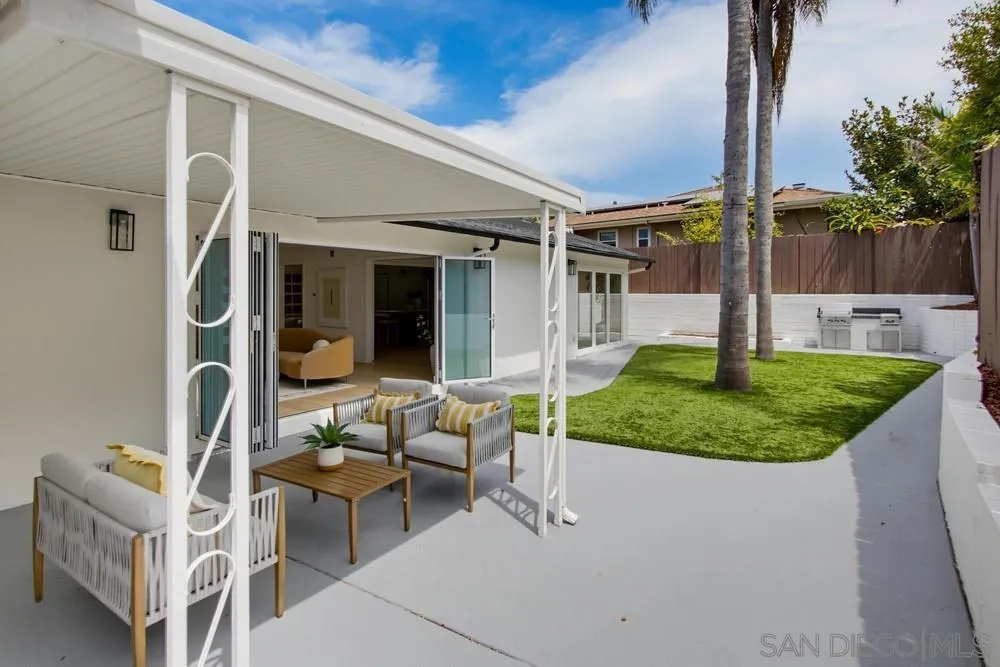 6183 Rockhurst San Diego, CA 92120