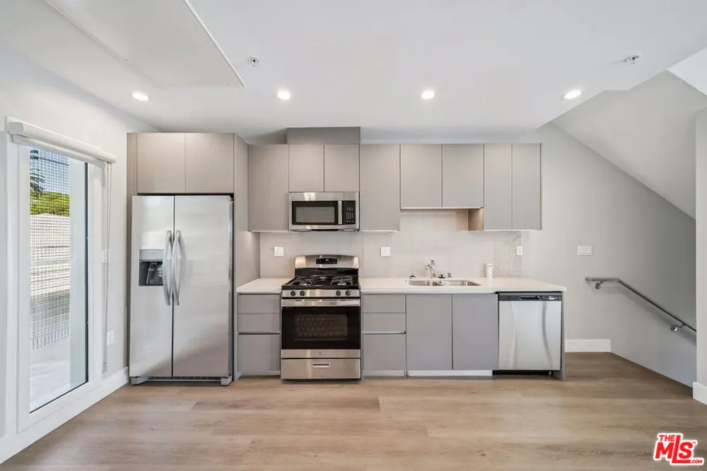 1223 Hayworth Avenue #9 West Hollywood, CA 90046