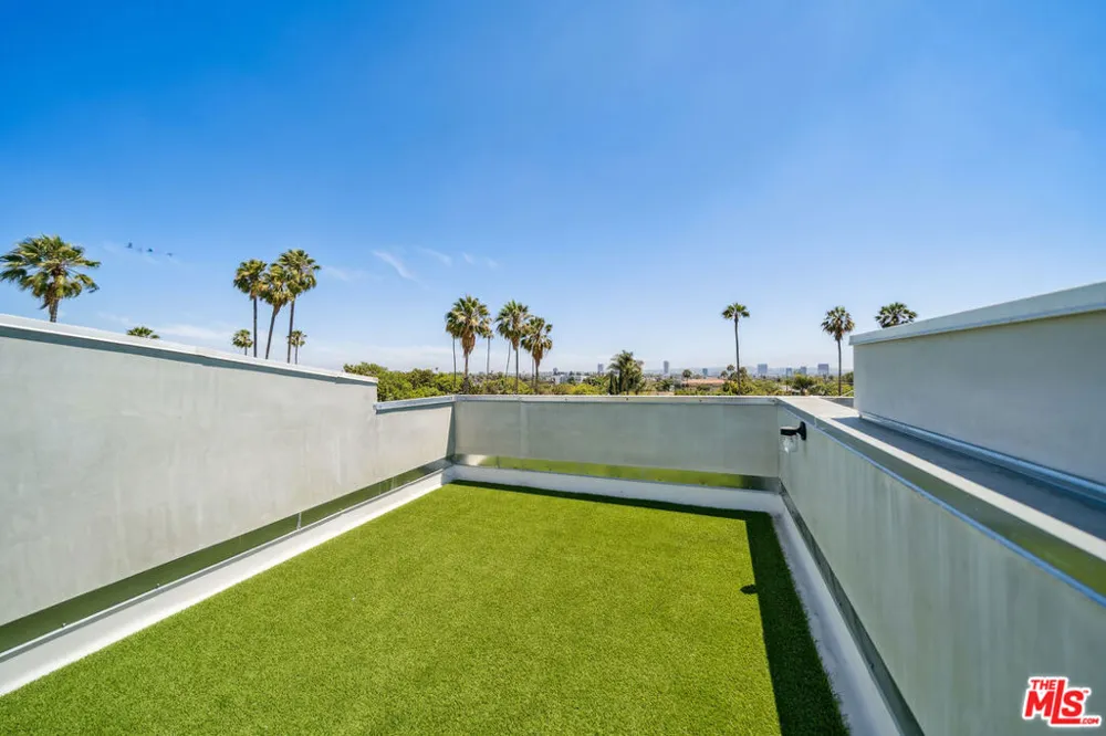 1223 Hayworth Avenue #9 West Hollywood, CA 90046