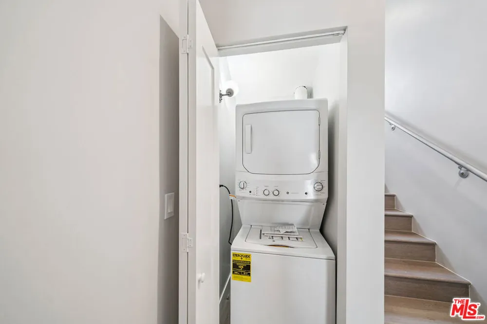 1223 Hayworth Avenue #9 West Hollywood, CA 90046