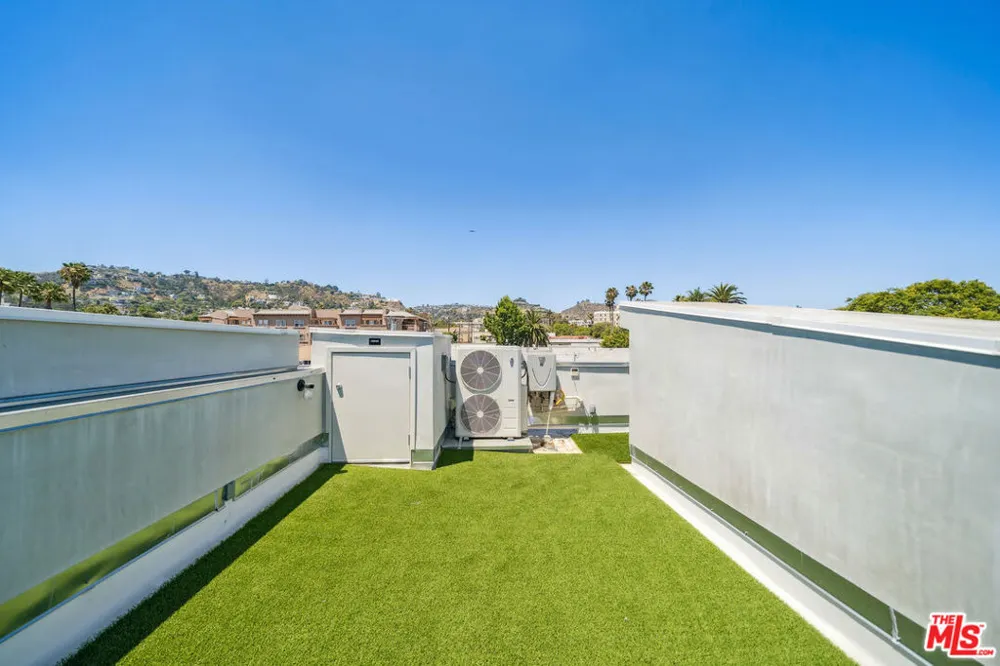 1223 Hayworth Avenue #9 West Hollywood, CA 90046