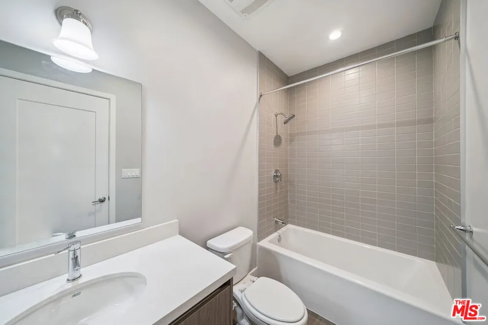 1223 Hayworth Avenue #9 West Hollywood, CA 90046