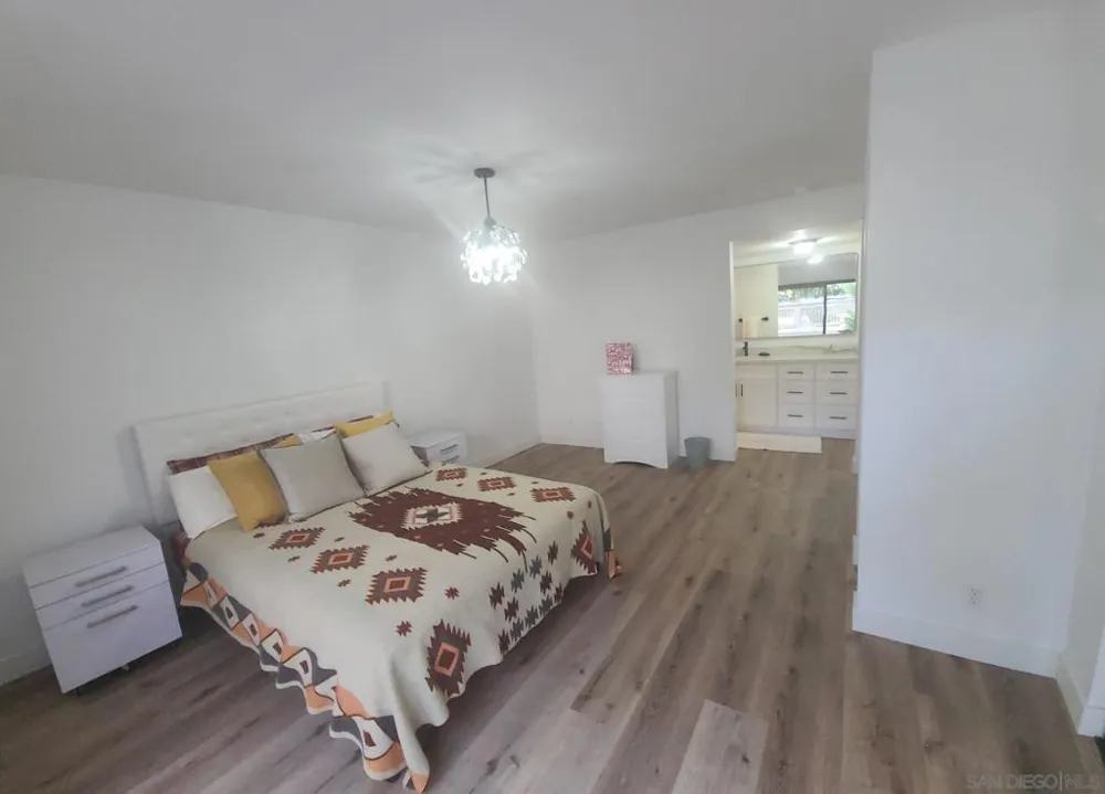 546 VIA DE LA VALLE #F Solana Beach, CA 92075