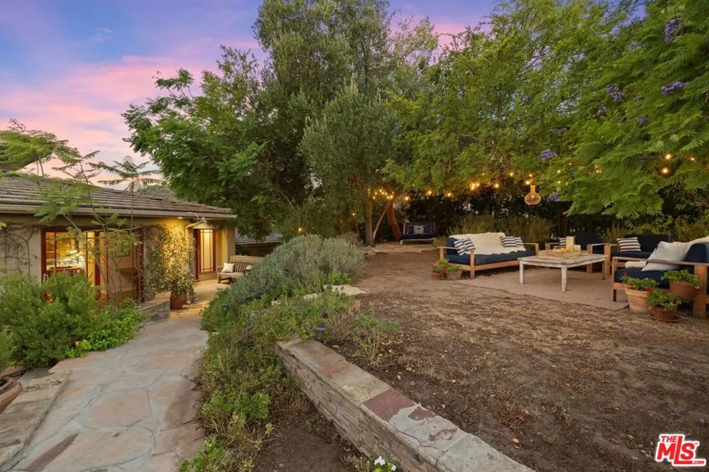 20634 Medley Lane Topanga, CA 90290