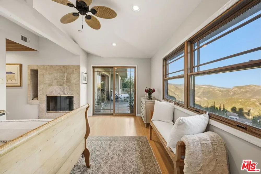20634 Medley Lane Topanga, CA 90290