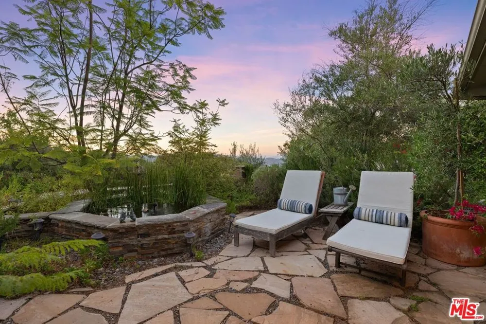20634 Medley Lane Topanga, CA 90290