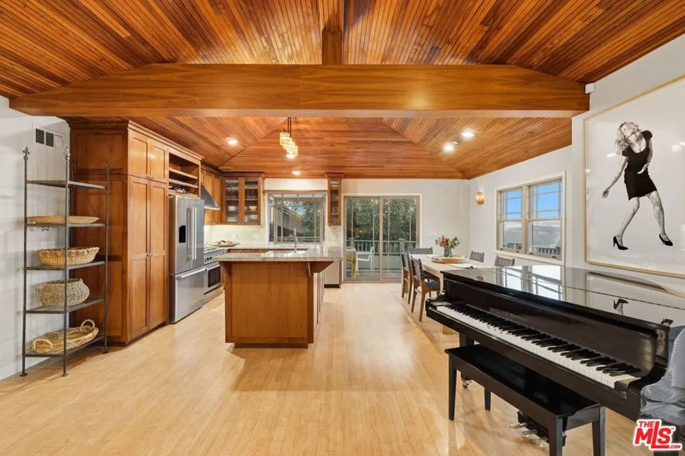 20634 Medley Lane Topanga, CA 90290