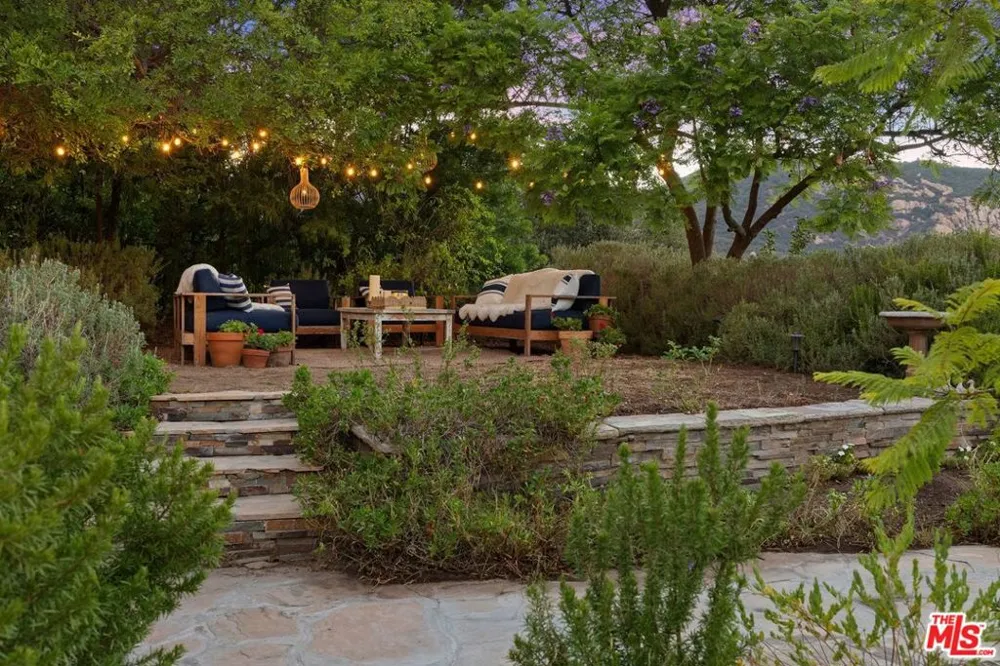 20634 Medley Lane Topanga, CA 90290