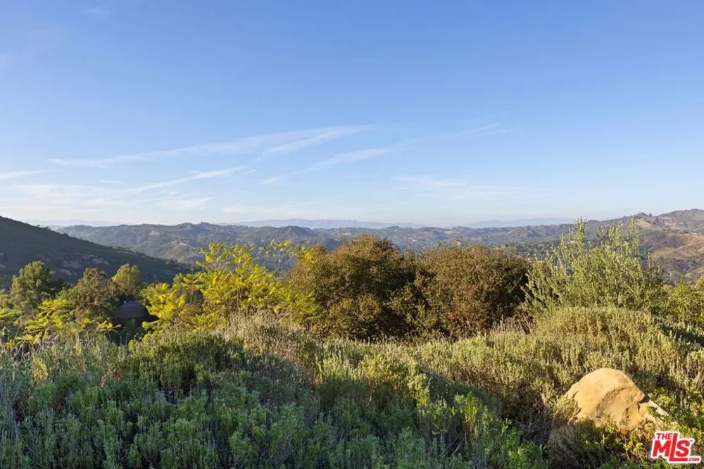20634 Medley Lane Topanga, CA 90290