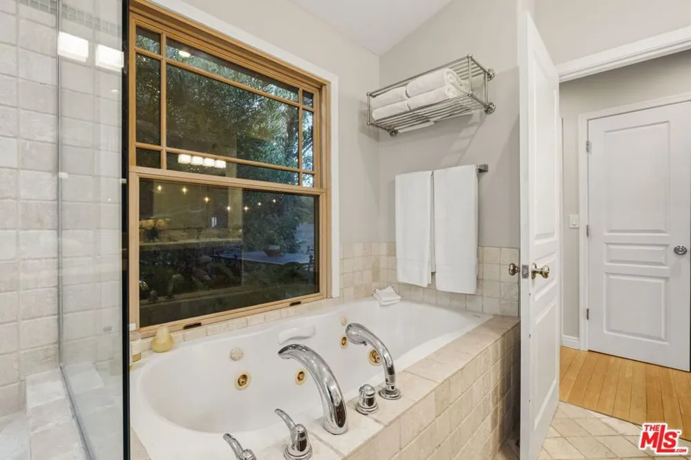 20634 Medley Lane Topanga, CA 90290